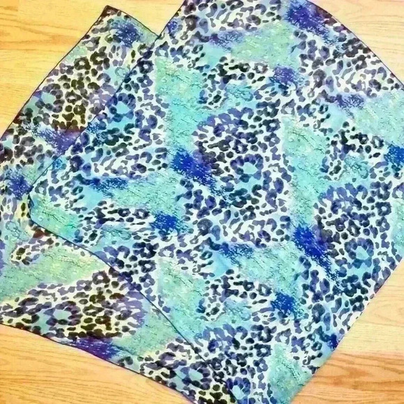 GREEN/BLUE COLORFUL Womans SHEER Scarf REVERSIBLE Hajib Shoulder Rectangle Wrap - Picture 7 of 8